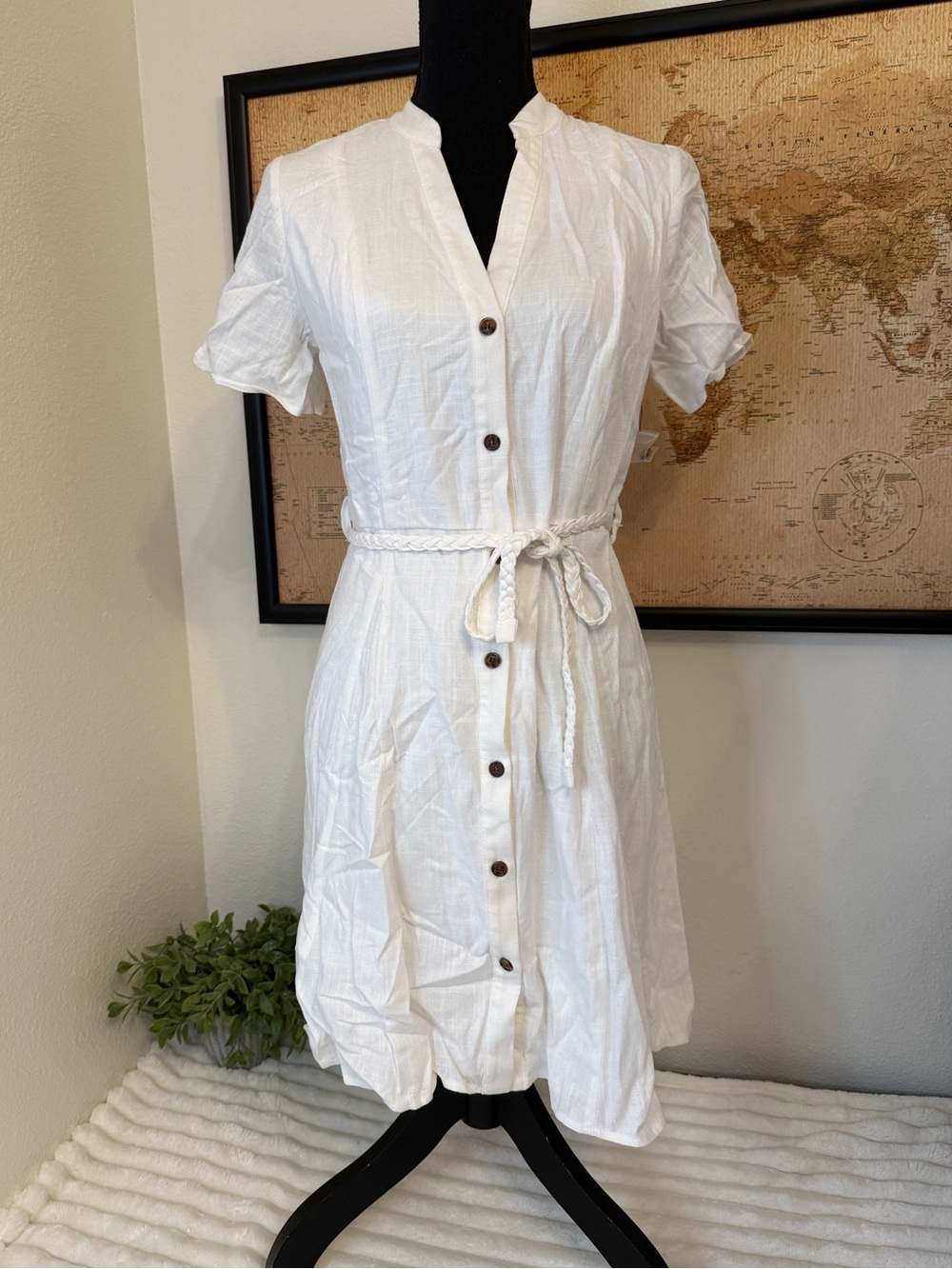 Nine West white dress size small